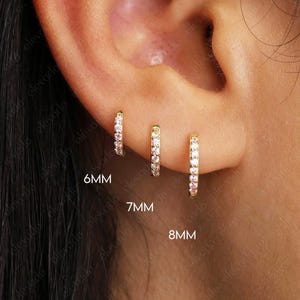 Pink Turmalin Huggie Creolen • Muschel Gold Creolen • Knorpel Creolen • Creolen • Silber Pave Ring Creolen • Tragus Creolen • Helix Creolen