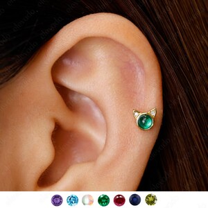 18G/16G Polished Emerald Cat Flat Back Labret • cat earrings • gemstone earrings •  cartilage stud • helix stud • tragus flat back labret