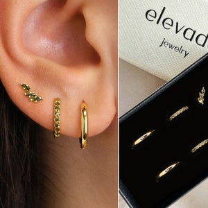 Peridot Huggie Hoop Earring Stack Set • gift for her • bridesmaid gift • christmas gift • gold hoop earrings • minimalist earring • elevado