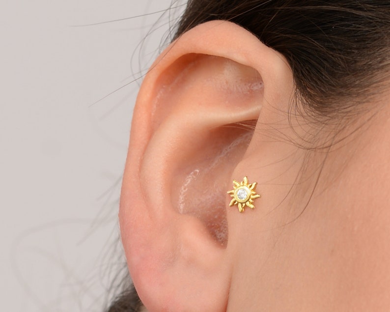 18G/16G Tiny Sun Cartilage Flat Back Labret Stud Sun Stud - Etsy
