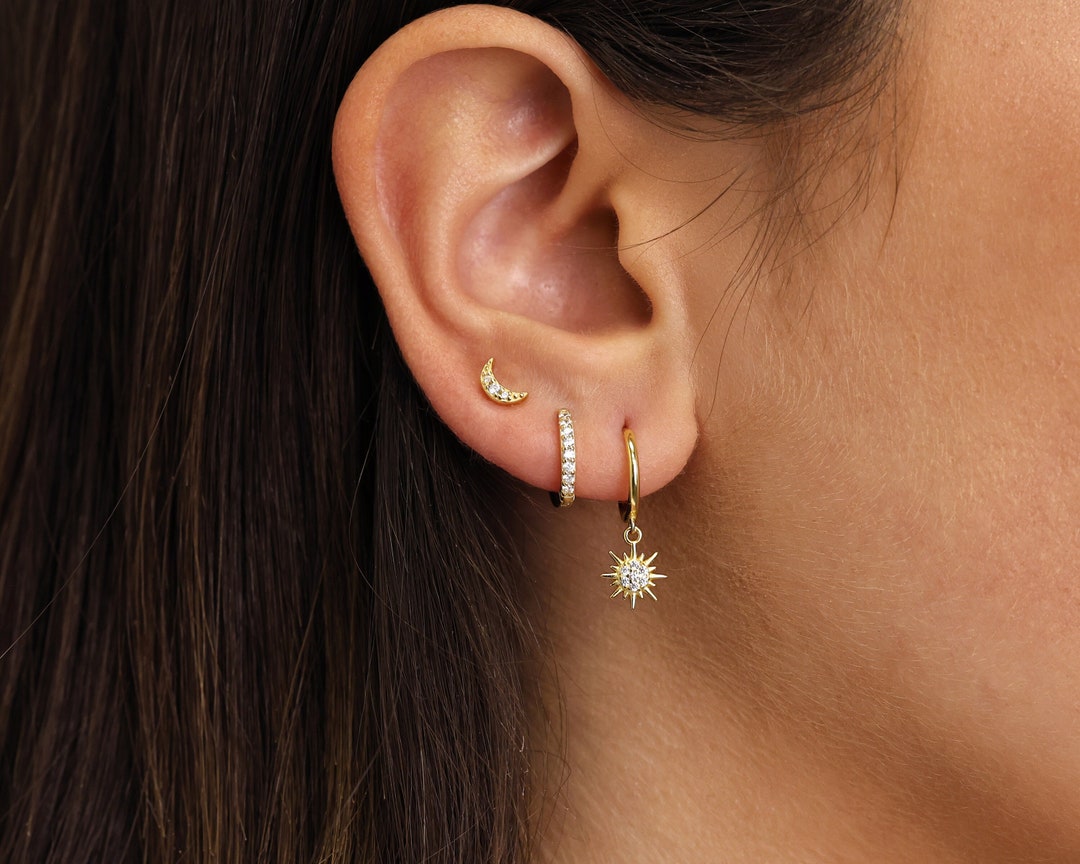 ピアス Monday Edition _ Clear Dewdrops Hoop Earrings De Beers Dewdrop Hoop Earrings - E102160