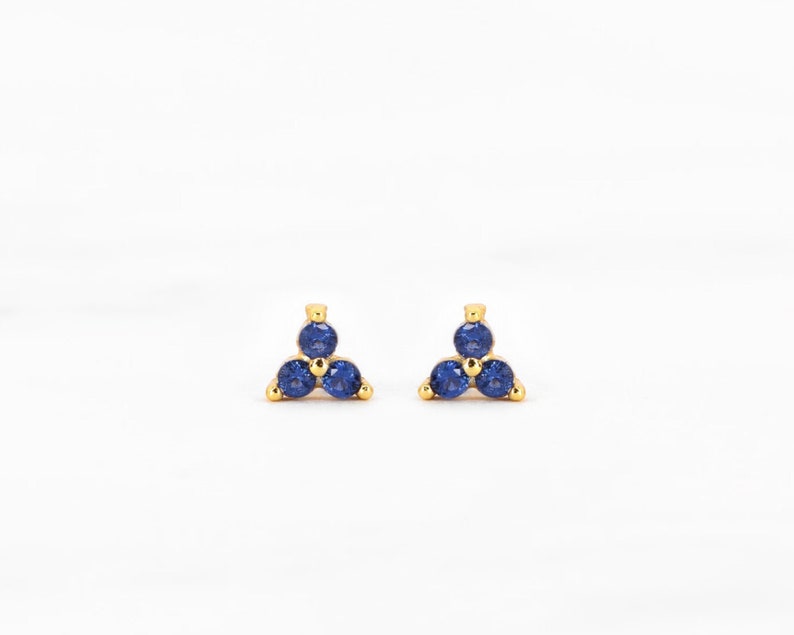 Sapphire Flower Stud Earrings silver dainty earrings sapphire earrings gold earrings tiny minimalist earring 画像 2