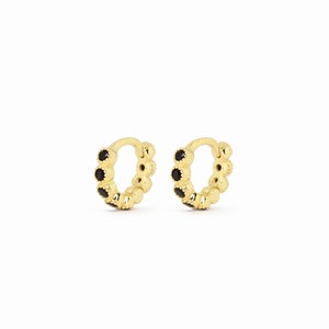 Brincos de argola de cartilagem com bisel preto 18G • brincos de tragus • brincos de argola pequenos • brincos de argola de cartilagem • argola de hélice • argola pequena