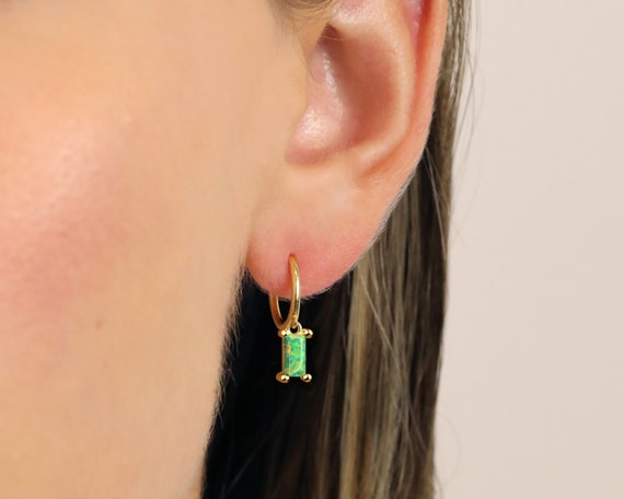 Green fire opal best sale earrings