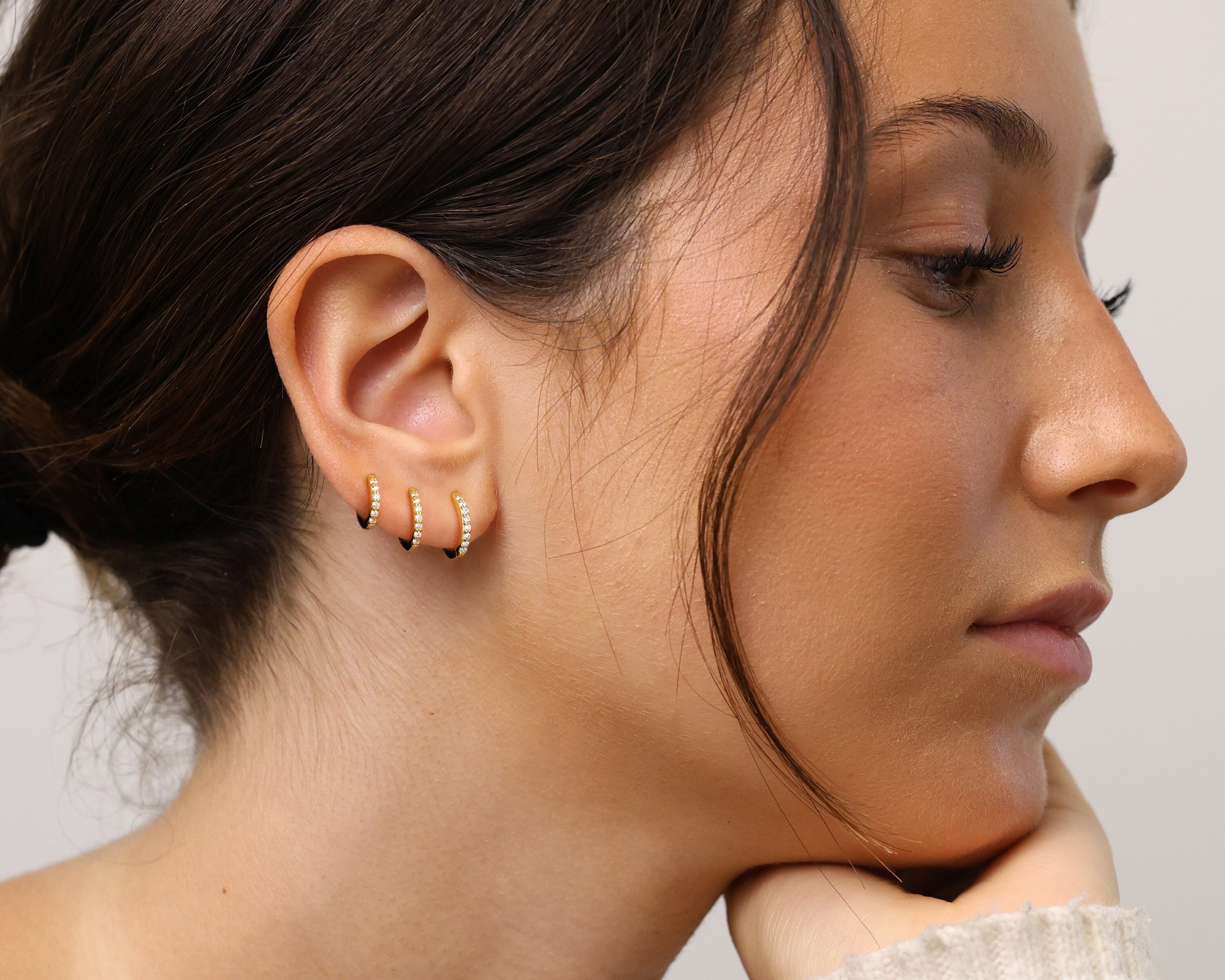 Tiny Hoop Earrings • Huggie Hoop Earrings • elevado jewelry • gift ready • gift for her • gift for mom • gift set