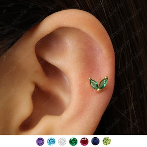 18G/16G Emerald Flower Internally Threaded Flat Back Labret • 925 Sterling Silver • tragus stud  • conch earrings • cartilage helix stud