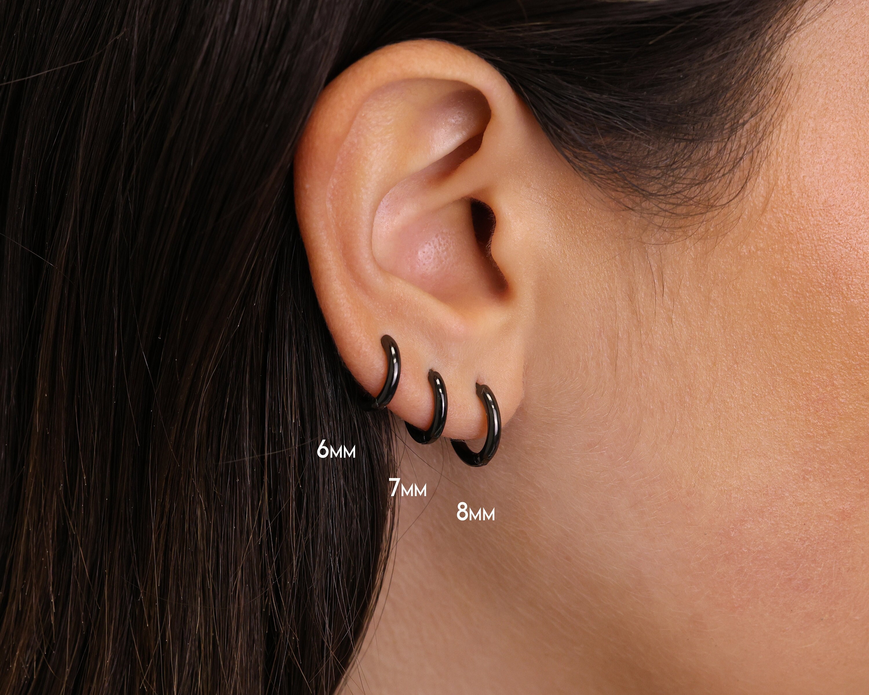 Orecchini A Cerchio In Argento 925 Con Ciondolo Cuore Nero - Piccoli Huggie Pendenti, Ipoallergenici, Regalo