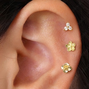 Set of 3 • 16G/18G Flower Flat Back Earring Set • Flower Cartilage Earrings • Flower Helix Earrings • Tragus Earrings • Conch