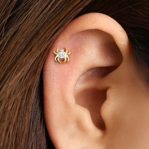 18G/16G Spider Internally Threaded Labret Stud • Cartilage Earring • Tragus • Conch Stud • Spider Cartilage Stud • Flat back Labret • Dainty