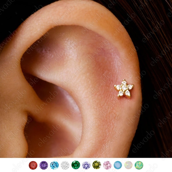 Brinco de cartilagem com flor dourada • Piercing de orelha no tragus ou hélix com pedra de nascimento
