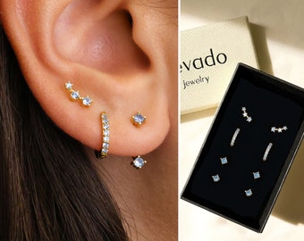 Ensemble-cadeau de boucles d'oreilles de tous les jours en zircon bleu • Boucles d'oreilles avant arrière • Boucles d'oreilles Huggie Hoop • Boucles d'oreilles avec pierre de naissance • cadeau prêt pour elle • cadeau pour maman