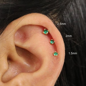 18G/16G Emerald Threadless Push Pin Labret Stud • Solid 925 Sterling Silver • Flat Back Earring • Tragus Stud • Helix • Conch Earrings