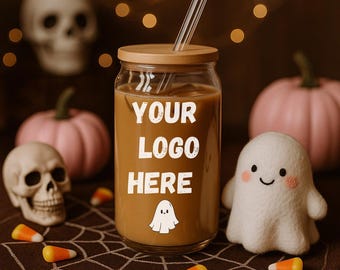 Mockup voor Halloween-glas | IJskoffiebeker, png PNGEgg | Herfst boho-mockup | Roze pompoen spookbeker mock-up | Halloween-sublimatie