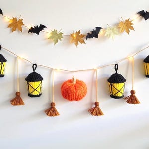 K114 Garland Knitting Pattern - Lantern, pumpkin, Broom Bounting with Mini decors, home decor for Halloween - by Zabelina Etsy