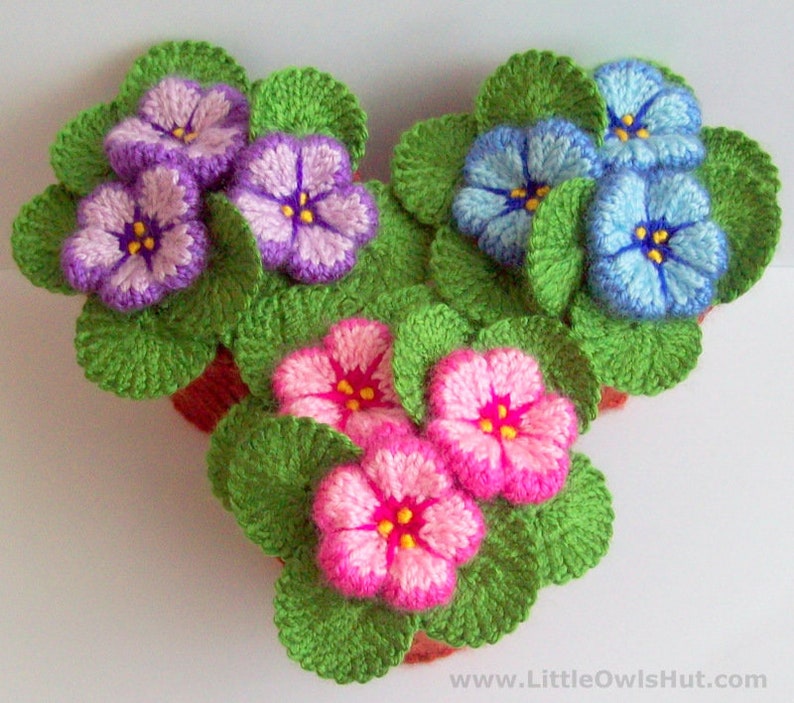 Crochet Flowers фиалка
