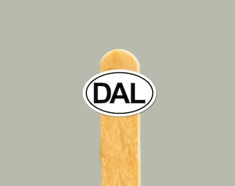 DAL Vinylklistermärke — Dallas resepresent, vattenflaska och laptopdekal