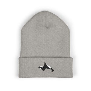 Beanie met orka-borduurwerk | Muts met omslag