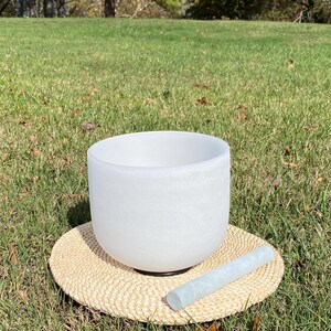 432Hz Crystal Singing Bowl: 10 Inch Frosted Quartz Chakra Bowl with Mallet