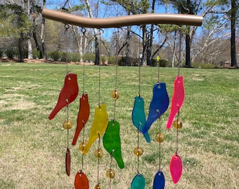 Rainbow Birds Glass Wind Chime: Colorful Outdoor Garden Decor (18 Inch)