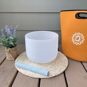 432Hz 10 Inch F Note Heart Chakra Frosted Crystal Singing Bowl, Musical Clear Sounds Healing Chakra Meditation bowl, W/Carrying case+ Mallet
