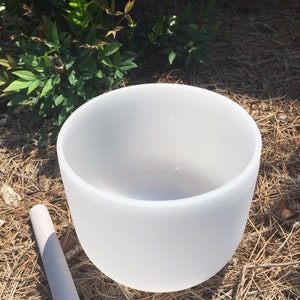 432hz 9 Inch A Note 3rd Eye Chakra Frosted Crystal Singing Bowl ...