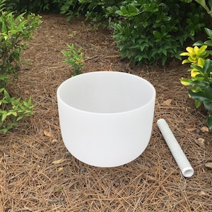 432Hz 10 Inch C Note Root Chakra Crystal Singing Bowl, Musical Clear Sounds, Healing Chakra Meditation bowl with a mallet & rubber ring