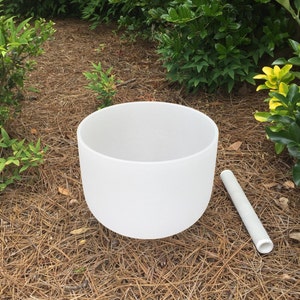 432Hz 10 Inch F Note Heart Chakra Frosted Crystal Singing Bowl, Musical Clear Sounds, Healing Chakra Meditation bowl with a mallet & O-ring