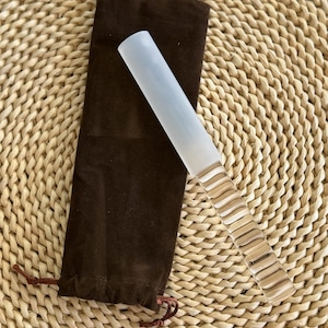 サンシャインクリスタルシンギングボウルマレット、透明アクリルベースシリコンゴムストライカーマレットバッグ付き