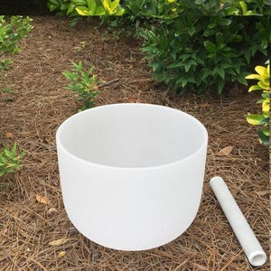Polished Perfect Pitch 528Hz 8 Inch C note Root Chakra Crystal Singing Bowl with Suede Mallet, O-ring and Carrying Case. Great Sound Healing