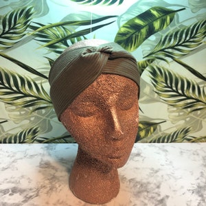 Green Rib Faux-Knot Headband