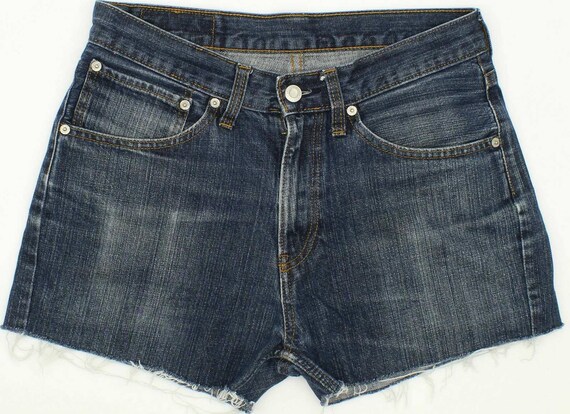 Sto Xondriko Emporio Poiotiko Sxedio Thn Pwlhsh Ypodhmatwn Jeans