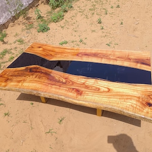 Epoxy Esstisch, Black Wave Epoxy Tisch, Benutzerdefinierte Esstisch, personalisierte Möbel Black River Epoxy Tisch Bestes neues Geschenk für Mama Sie
