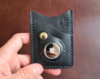 Tarjetero de cuero minimalista hecho a mano con bolsillo AirTag