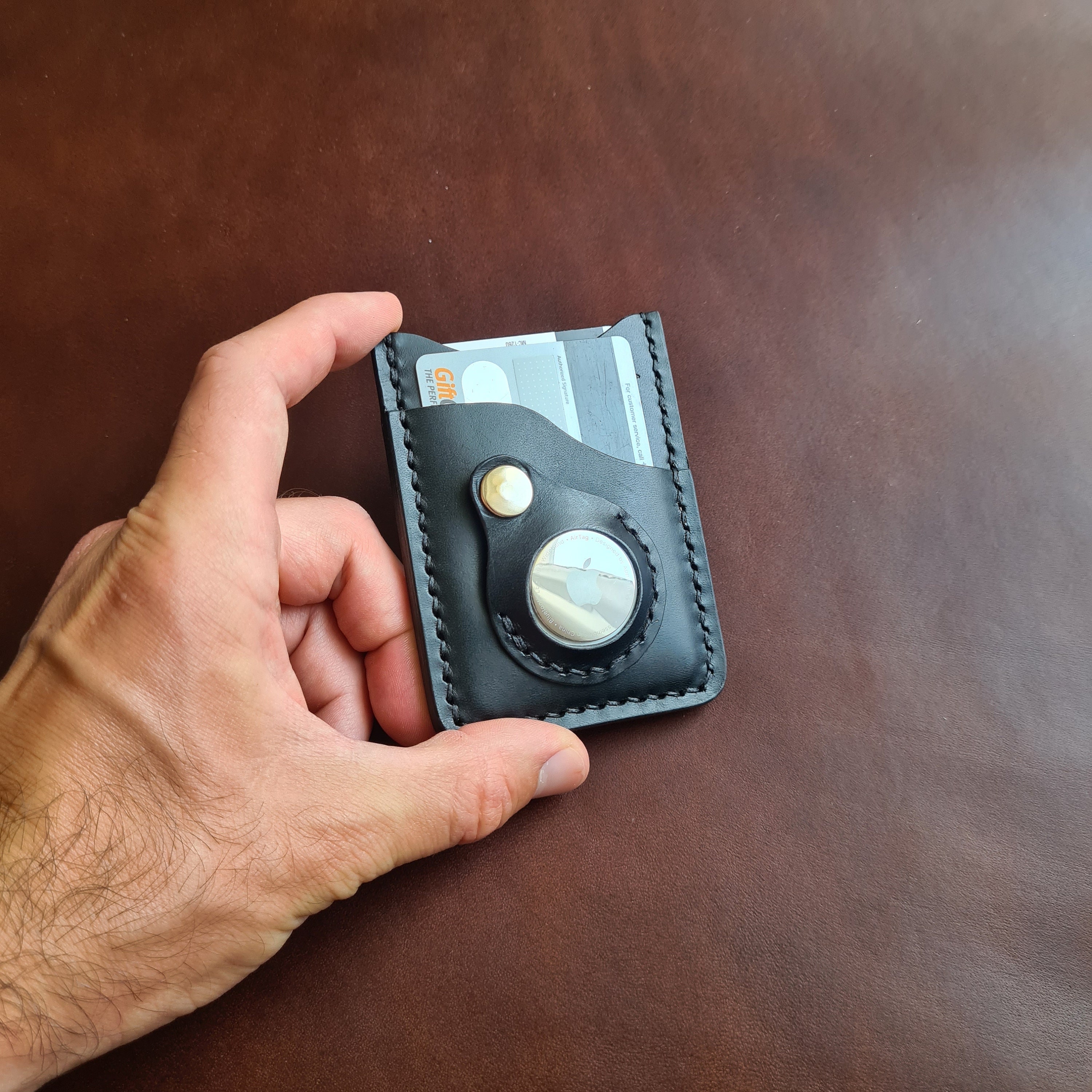 FNDN® Minimalist Card Wallet (With AirTag® Pocket)