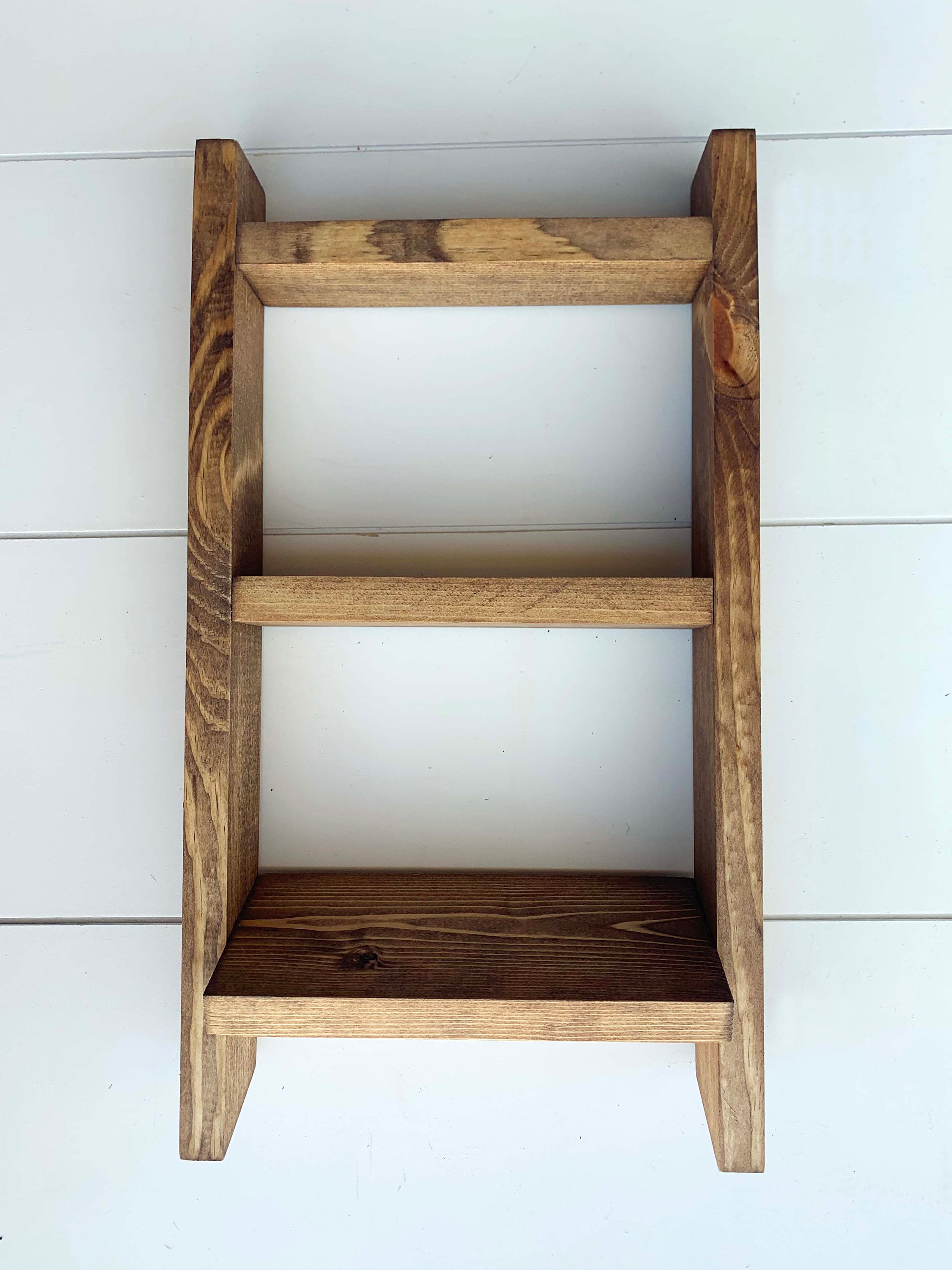 Miniature Ladder Shelf for Hand Towels and Kitchen Towels – Sawyer