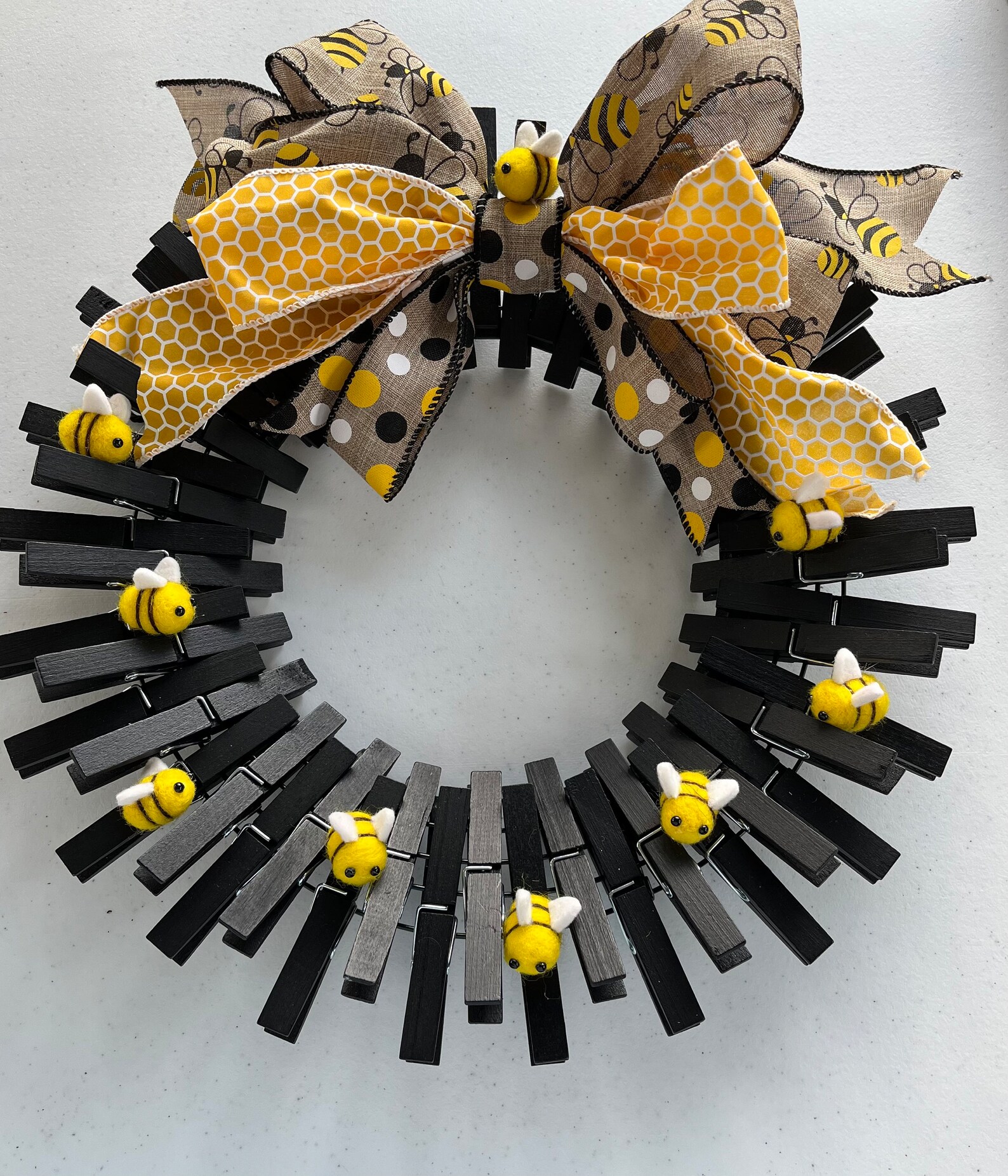 Bee Clothespin Wreath, Black and Yellow With Adorable Bees Etsy