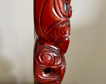 ニュージーランドのマオリ族の木製彫刻像、手彫り、パウア貝、特大 15