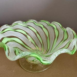 Zanfirico/Latticino design Italian glass bowl, ruffled edge, intricate white filigree pattern, ribbon bowl, MURANO, glass lover, candy dish