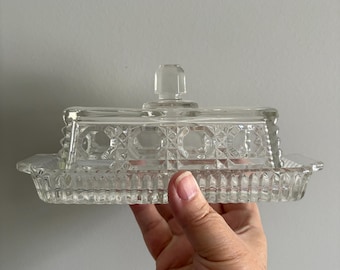 FEDERAL GLASS "Windsor" pressed glass butter dish, cottage core, Farmhouse decor, 1970's