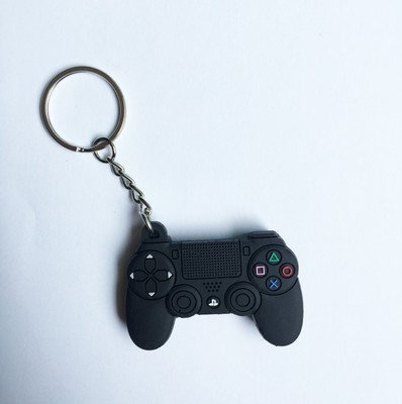 Game Controller Keychain 6 Colors Video Game Controller Keychain Keyring Ornament, Scale Controller Model, Gift For Gamers & Geeks image 3