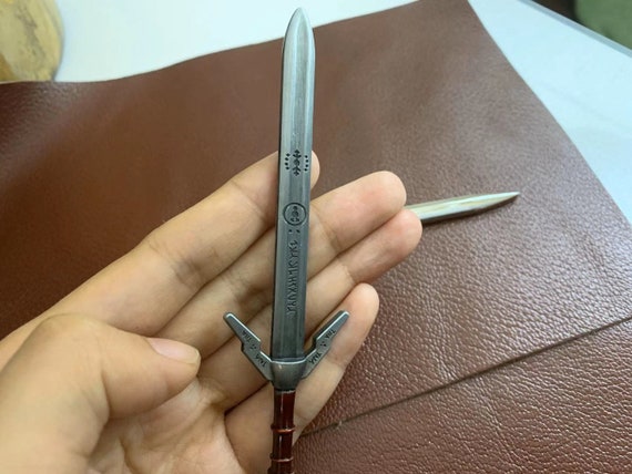 Wild Hunt Sword Metal Keychain Keyring | Geralt of Rivia Silver