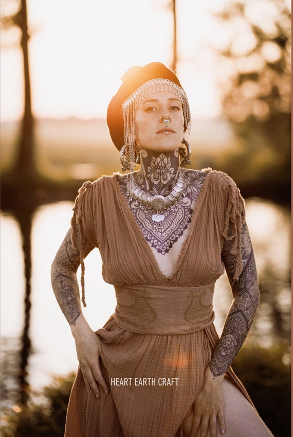 brown dress silver accessories Silver and Brown Outfits