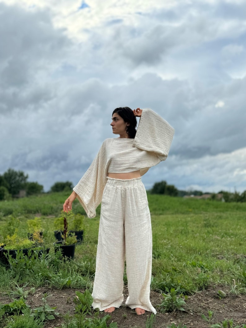 2er Set - Winterweiß Bio-Baumwolle, Hanf Loungewear Set - Weite Hose & Langarmshirt - Nachhaltiges minimalistisches Outfit - Kuscheliges Herbst Set Bild 1