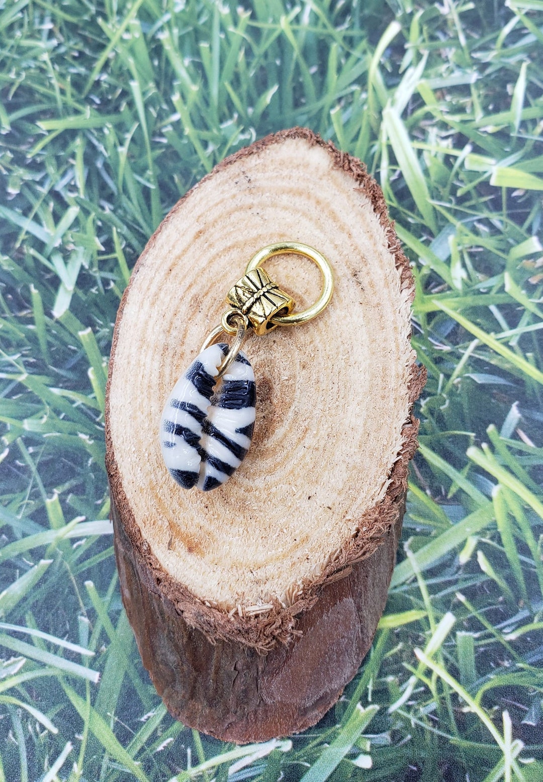 Black Cowrie Ring Hair Beadsdreadlock Beadgold Hair Beadbox Etsy