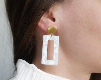 Resin earrings - pure white