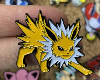 Pokémon Eevee Jolteon Flareon Vaporeon 4 Pc Enamel Pin Brooch Badge 1" US Seller Pokémon Eevee Jolteon Flareon Vaporeon 4 Pc Enamel Pin Brooch Badge 1" US Seller