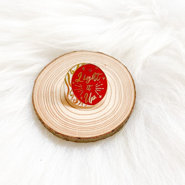 Crescent City Enamel Pin, Light It Up, ACOTAR, Sarah J. Maas, Bryce Quinlan, Hunt Athalar, Bookish Pin, Bookish Gift, Red & Gold Enamel Pin