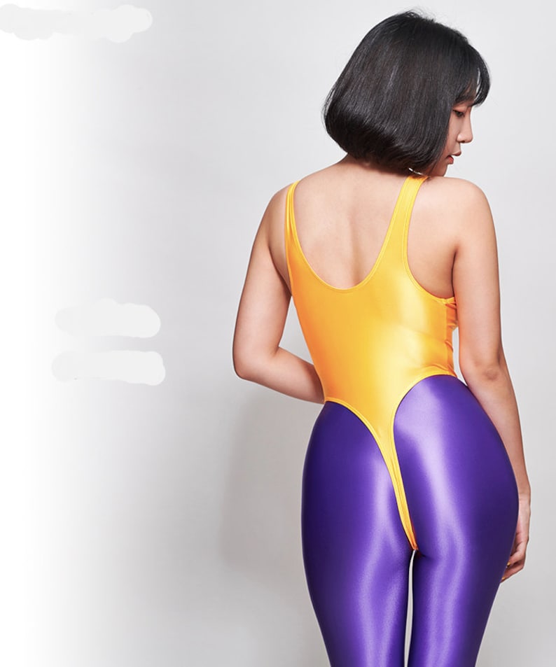 Sexy Filipina T-back Bikini Photos