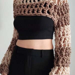 Oversized hand knit chunky shrug in brown and beige crochet handmade wool blend bolero, women's knitwear, mesh winter layer thick crop top zdjęcie 3