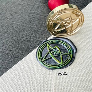le signe des anciens avec un tampon de cire à cacheter pour cycle des mythes de Cthulhu, l'appel de Cthulhu, Lovecraft